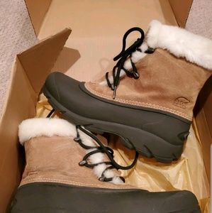 Sorel Snow Angle